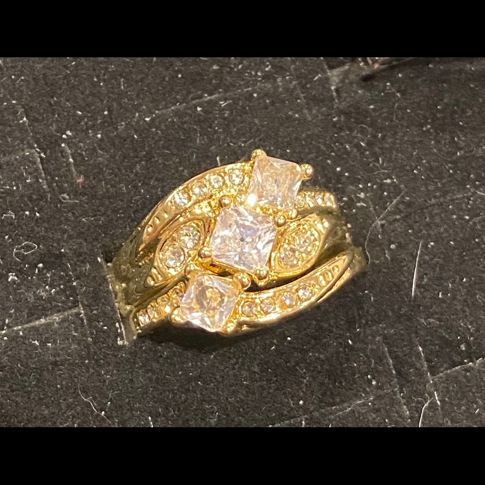 NEW Anniversary Cz crystal ring set